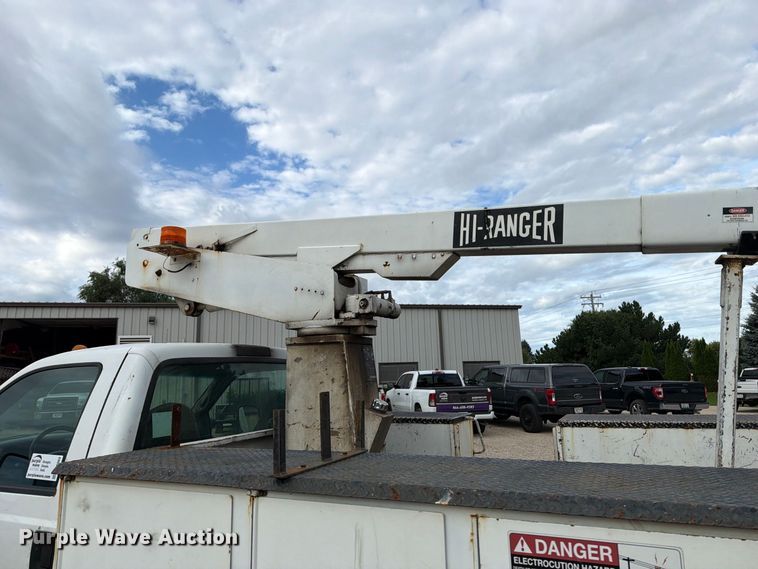 image for item DV2069 1999 Ford F-450 bucket truck