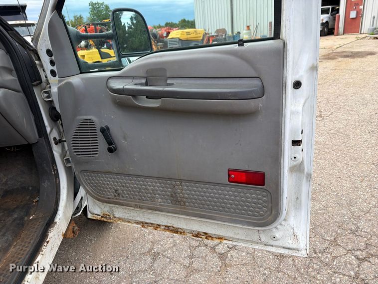 image for item DV2069 1999 Ford F-450 bucket truck