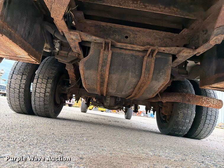 image for item DV2069 1999 Ford F-450 bucket truck