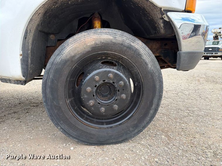 image for item DV2069 1999 Ford F-450 bucket truck