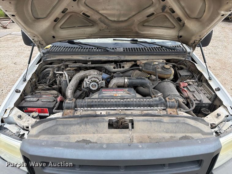image for item DV2070 2005 Ford F350 Super Duty flatbed pickup truck