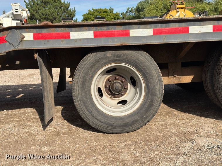 image for item DV2071 2003 Felling equipment trailer