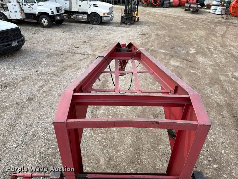 image for item DV2072 2000 Circle M equipment trailer
