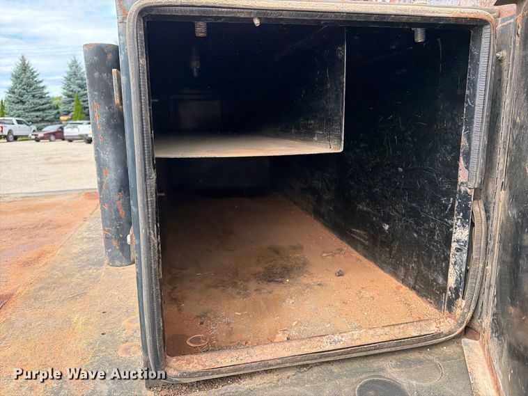 image for item DV2074 2011 Ford F450 dump flatbed truck
