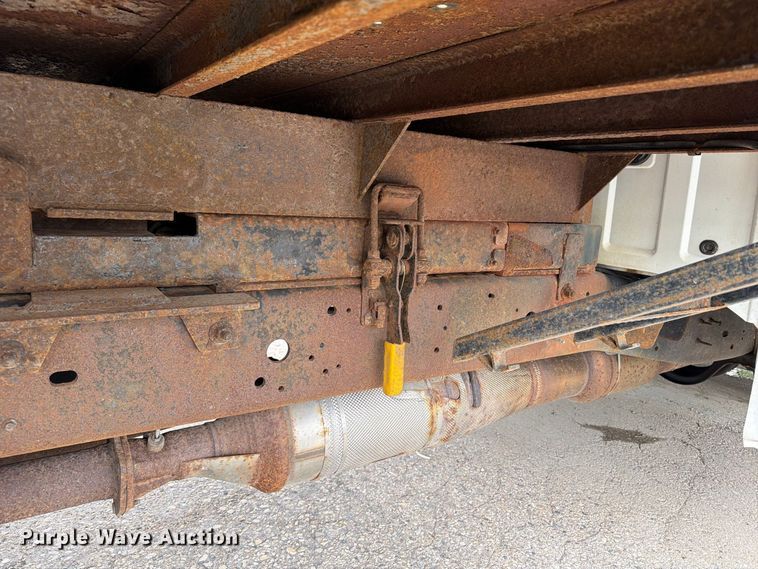 image for item DV2074 2011 Ford F450 dump flatbed truck