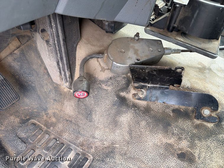 image for item DV2074 2011 Ford F450 dump flatbed truck