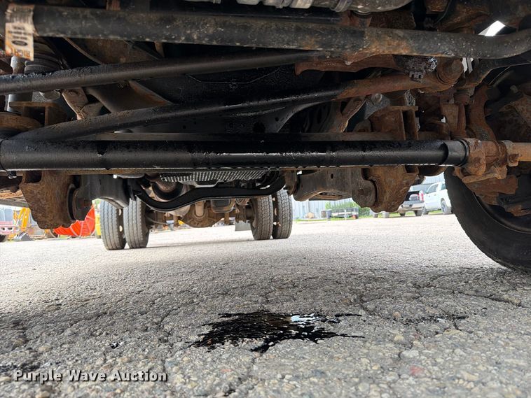 image for item DV2074 2011 Ford F450 dump flatbed truck