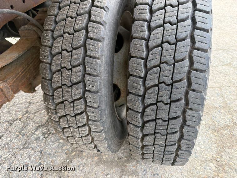 image for item DV2074 2011 Ford F450 dump flatbed truck