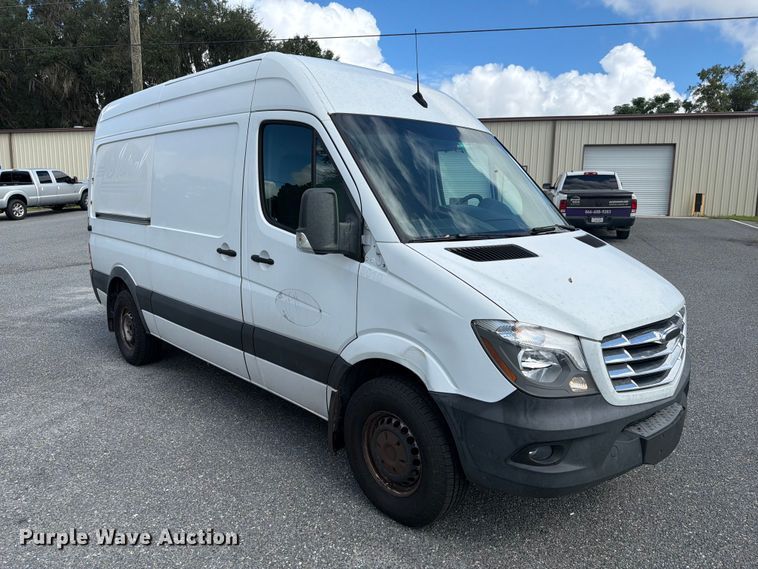 image for item DV7315 2018 Freightliner Sprinter 2500 van