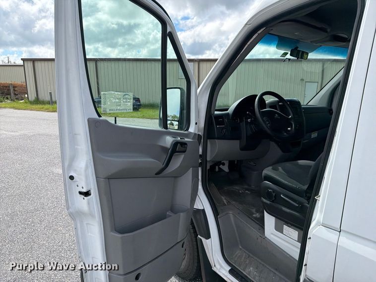 image for item DV7315 2018 Freightliner Sprinter 2500 van