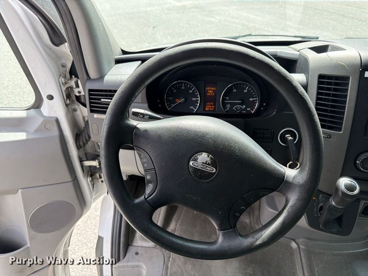 image for item DV7315 2018 Freightliner Sprinter 2500 van