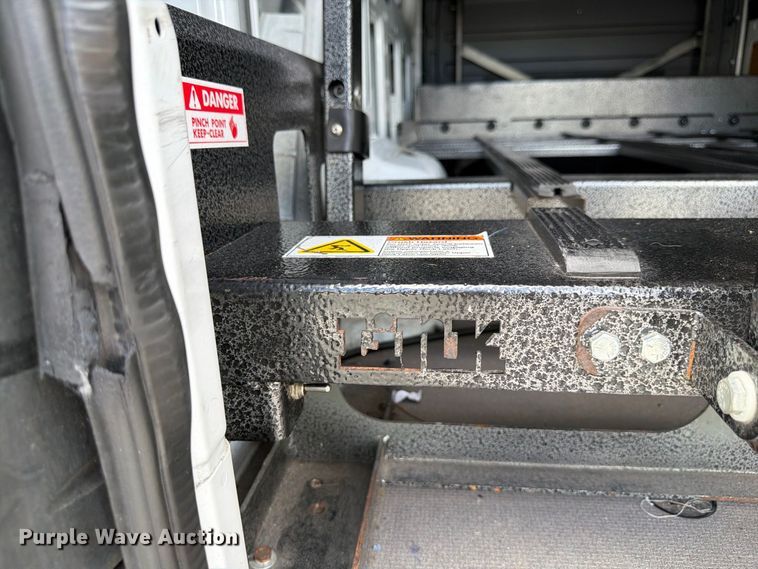 image for item DV7315 2018 Freightliner Sprinter 2500 van