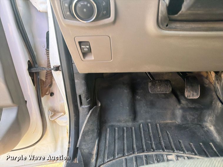 image for item DV8607 2018 Ford F150 Ext. Cab pickup truck