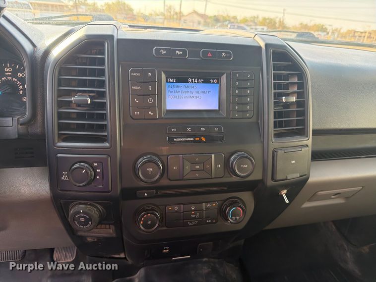 image for item DV8607 2018 Ford F150 Ext. Cab pickup truck