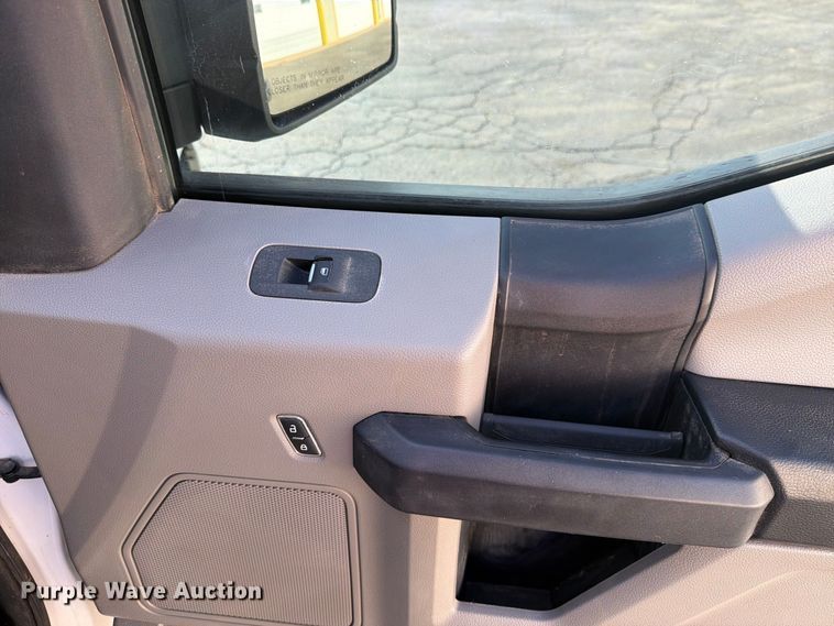 image for item DV8607 2018 Ford F150 Ext. Cab pickup truck