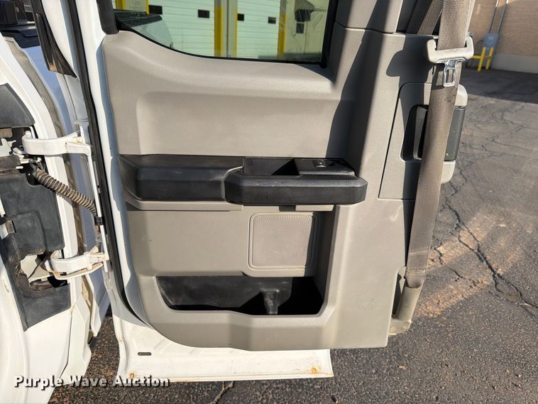 image for item DV8607 2018 Ford F150 Ext. Cab pickup truck