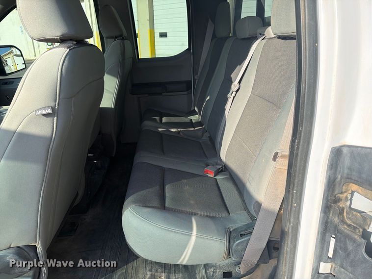 image for item DV8607 2018 Ford F150 Ext. Cab pickup truck
