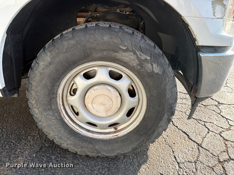image for item DV8607 2018 Ford F150 Ext. Cab pickup truck