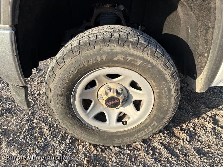 image for item DV8645 2014 GMC Sierra 1500 pickup truck