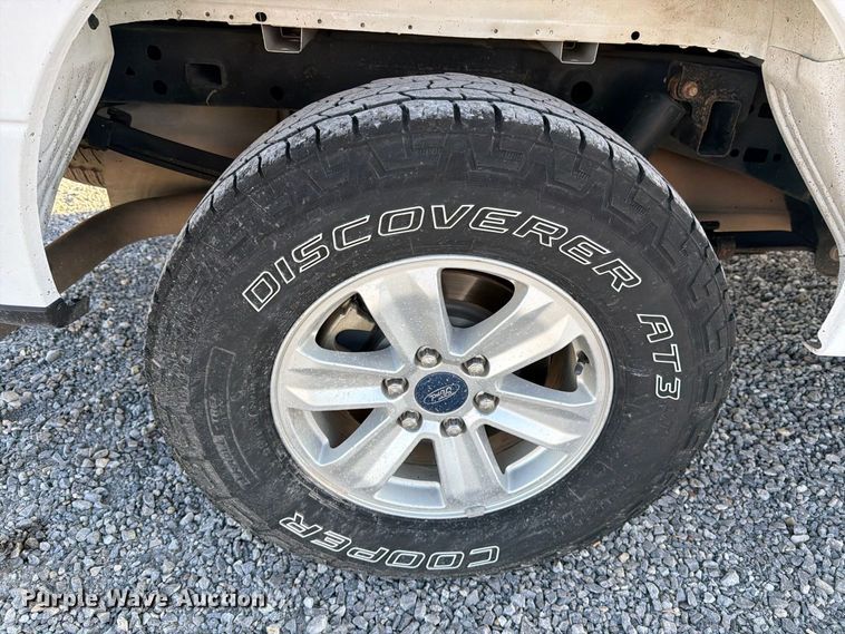image for item DV8646 2018 Ford F150 Ext. Cab pickup truck