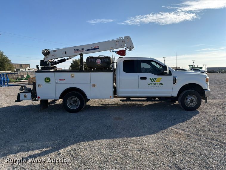 image for item DV8647 2022 Ford F350 Super Duty Ext. Cab utility / service truck