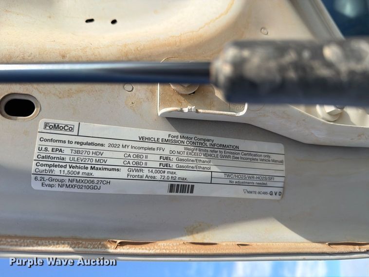 image for item DV8647 2022 Ford F350 Super Duty Ext. Cab utility / service truck