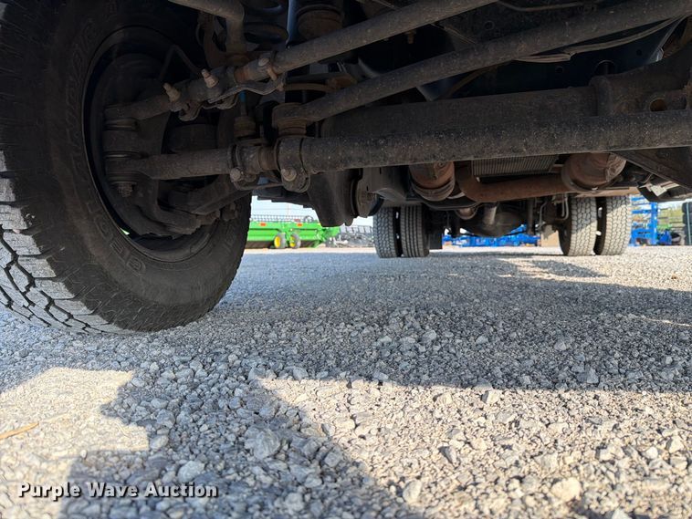 image for item DV8647 2022 Ford F350 Super Duty Ext. Cab utility / service truck