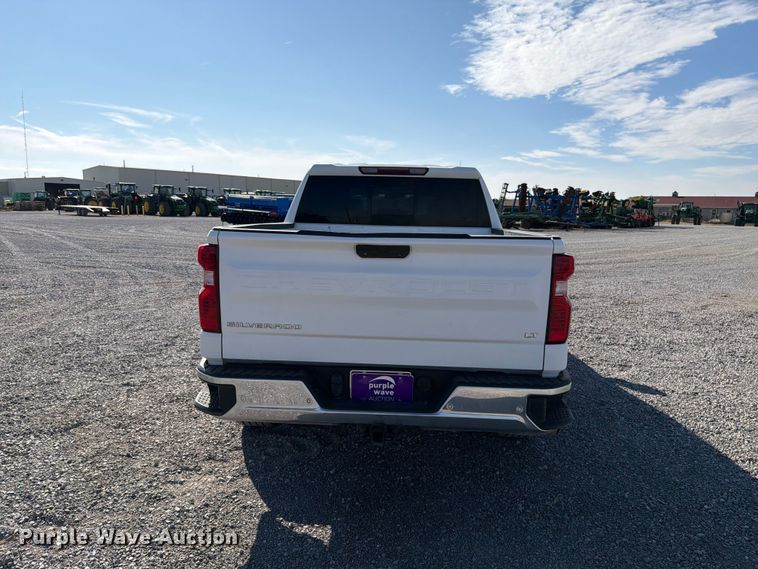 image for item DV8648 2020 Chevrolet Silverado 1500 Crew Cab pickup truck