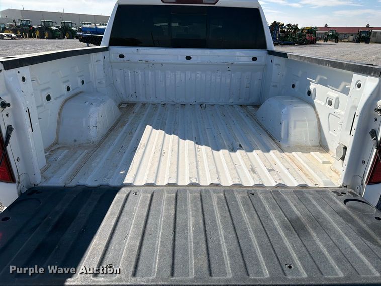 image for item DV8648 2020 Chevrolet Silverado 1500 Crew Cab pickup truck