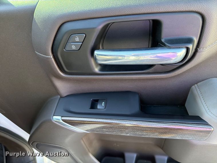 image for item DV8648 2020 Chevrolet Silverado 1500 Crew Cab pickup truck