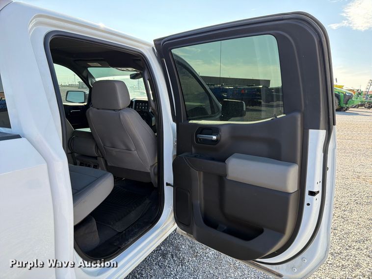 image for item DV8648 2020 Chevrolet Silverado 1500 Crew Cab pickup truck