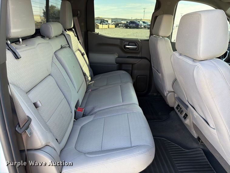 image for item DV8648 2020 Chevrolet Silverado 1500 Crew Cab pickup truck