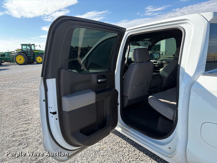 image for item DV8648 2020 Chevrolet Silverado 1500 Crew Cab pickup truck
