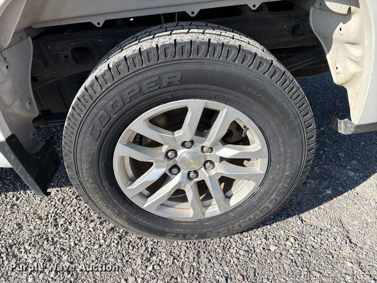 image for item DV8648 2020 Chevrolet Silverado 1500 Crew Cab pickup truck