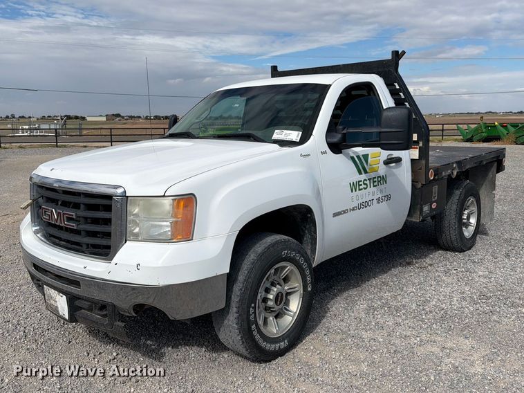 2010 GMC Sierra 2500 flatbed pickup truck