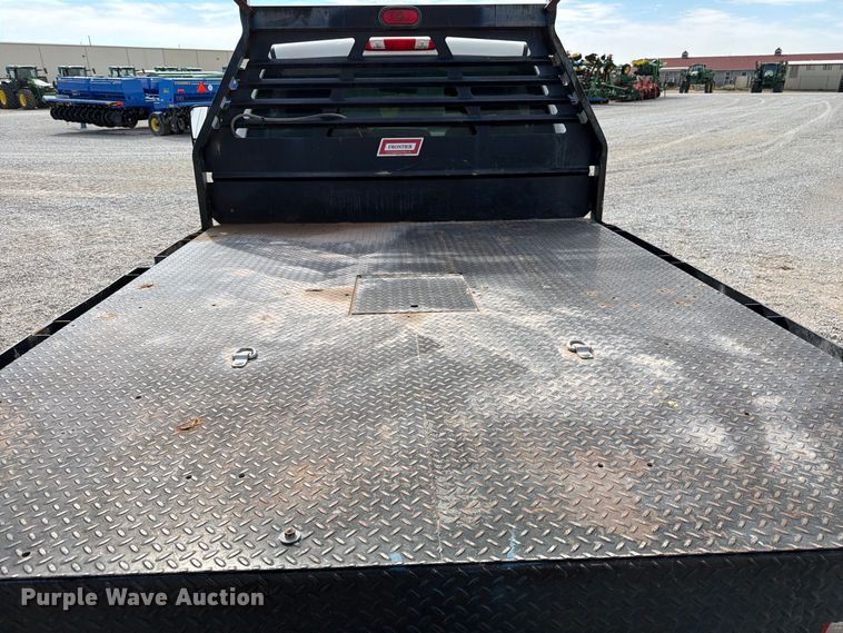 image for item DV8649 2010 GMC Sierra 2500 flatbed pickup truck