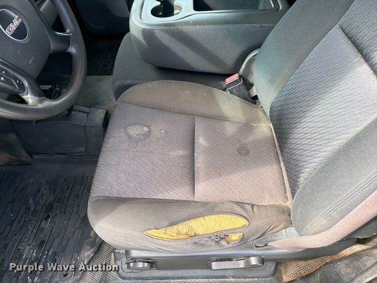 image for item DV8649 2010 GMC Sierra 2500 flatbed pickup truck