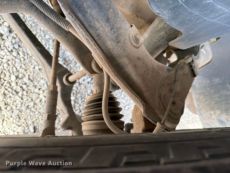 image for item DV8649 2010 GMC Sierra 2500 flatbed pickup truck