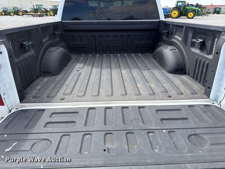 image for item DV8650 2018 Ford F150 Crew Cab pickup truck