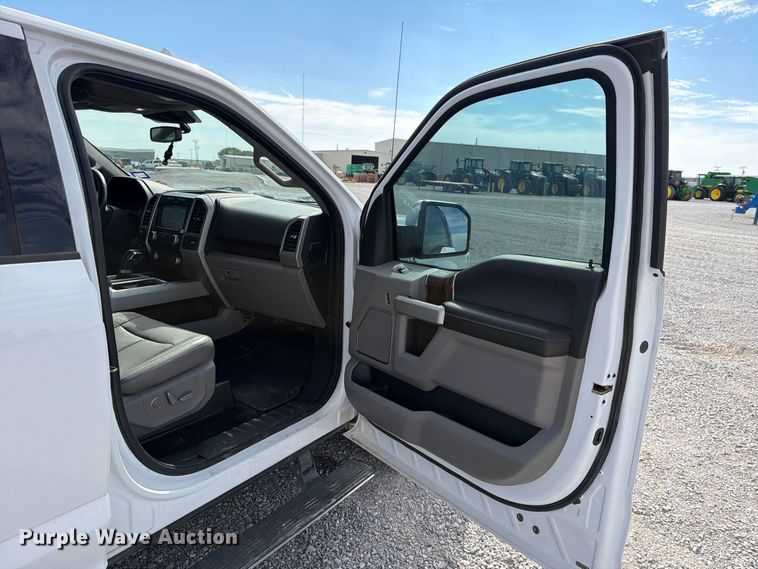 image for item DV8650 2018 Ford F150 Crew Cab pickup truck
