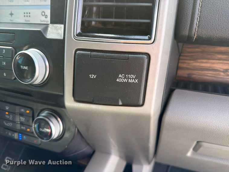 image for item DV8650 2018 Ford F150 Crew Cab pickup truck