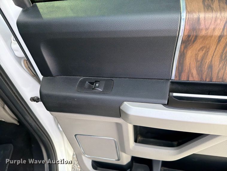 image for item DV8650 2018 Ford F150 Crew Cab pickup truck