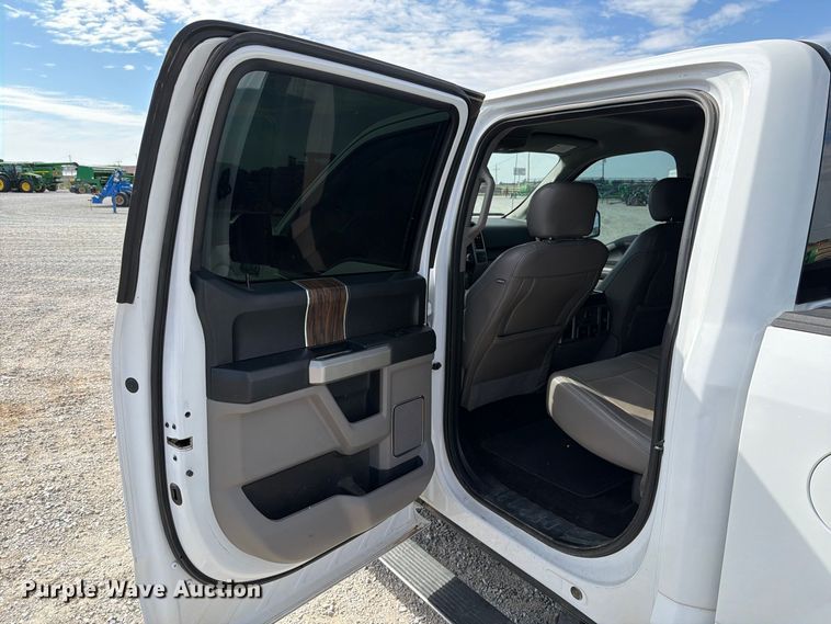 image for item DV8650 2018 Ford F150 Crew Cab pickup truck