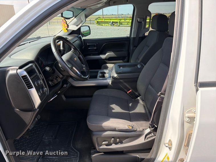 image for item DV8651 2016 Chevrolet Silverado 1500 Crew Cab pickup truck