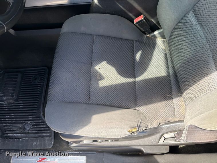 image for item DV8651 2016 Chevrolet Silverado 1500 Crew Cab pickup truck