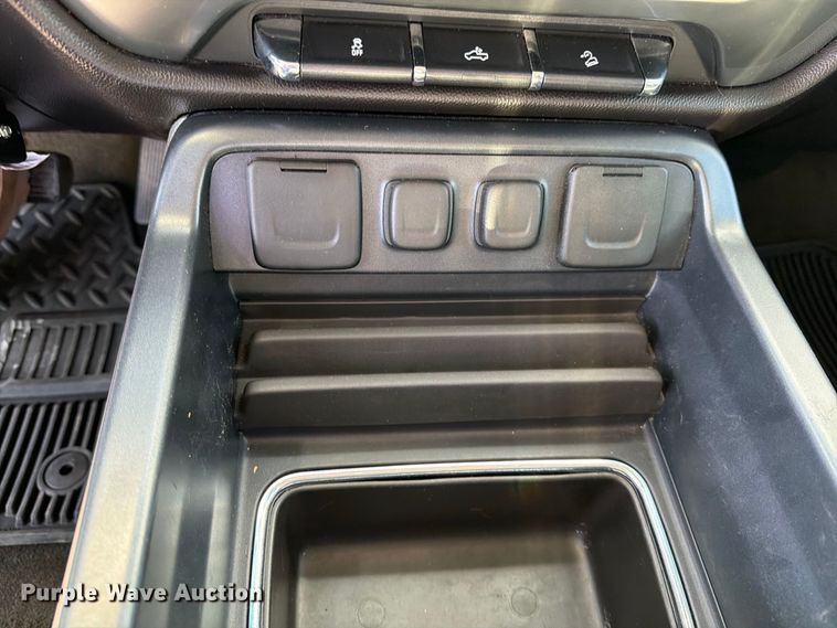 image for item DV8651 2016 Chevrolet Silverado 1500 Crew Cab pickup truck