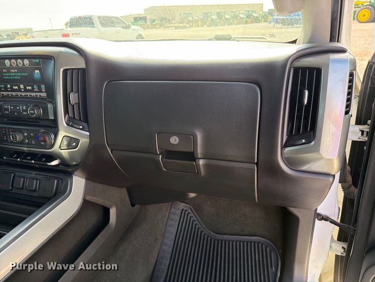 image for item DV8651 2016 Chevrolet Silverado 1500 Crew Cab pickup truck