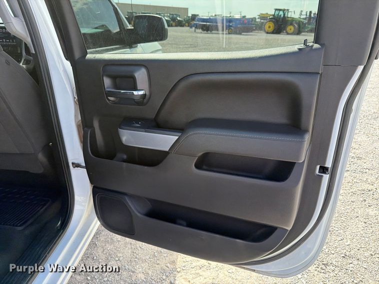 image for item DV8651 2016 Chevrolet Silverado 1500 Crew Cab pickup truck