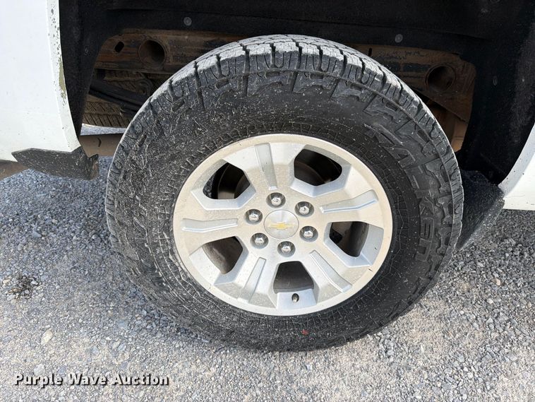 image for item DV8651 2016 Chevrolet Silverado 1500 Crew Cab pickup truck