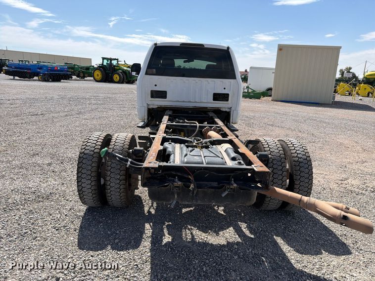 image for item DV8652 2019 Ford F550 Crew Cab truck cab and chassis